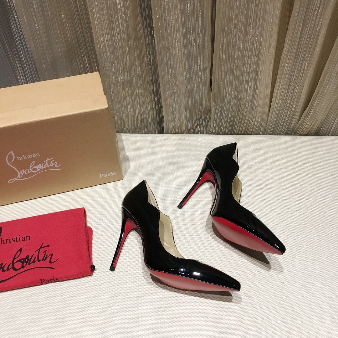 安全安いクリスチャンルブタンChristianLouboutin 靴 実物の写真 スーパーコピー必ず届く N品代引き可能国内発送後払い優良サイト